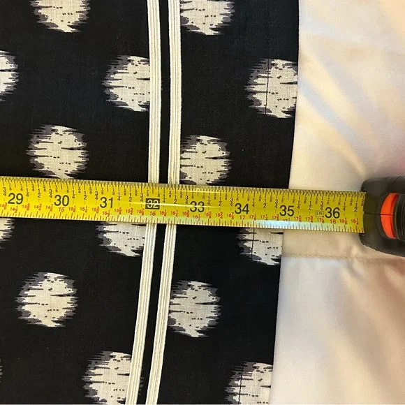 Charlie Paige Black and White Sleeveless Sheath Mini Dress - Picture 7 of 11